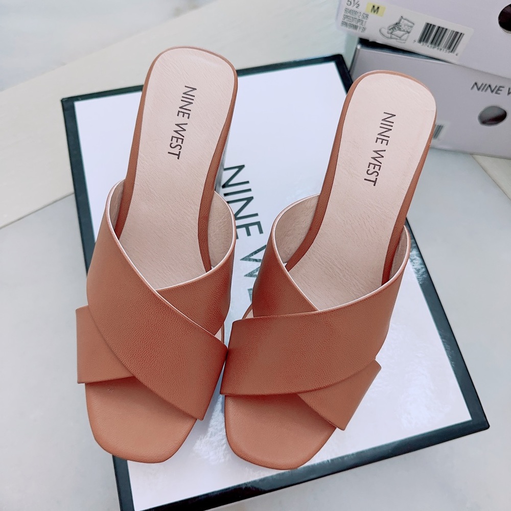 Nine West  sandals/brown leather /NWB